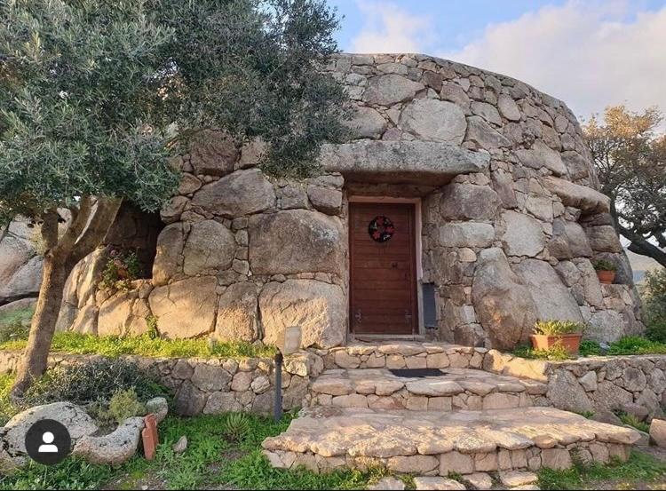 Il Nuraghe Del Lago Coghinas Oschiri Extérieur photo